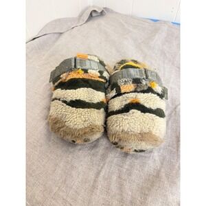 UGG Fluff It Tiger Stripe Camo Slides Olive Orange Mens Womens Slippers